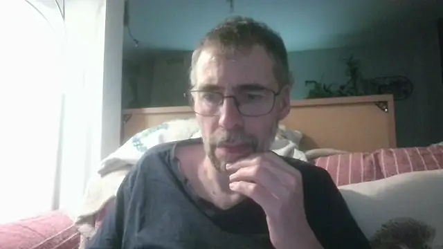 Snapshot of ptitcanard60600 chatting on April 2026 09:45:02 PM ptitcanard60600 online show from April 2026 09:45:02 PM