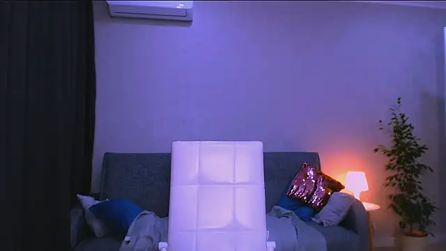 LesleySweet online show from February 2026 02:43:02 PM