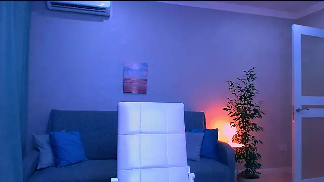 LesleySweet online show from July 2026 05:50:02 PM