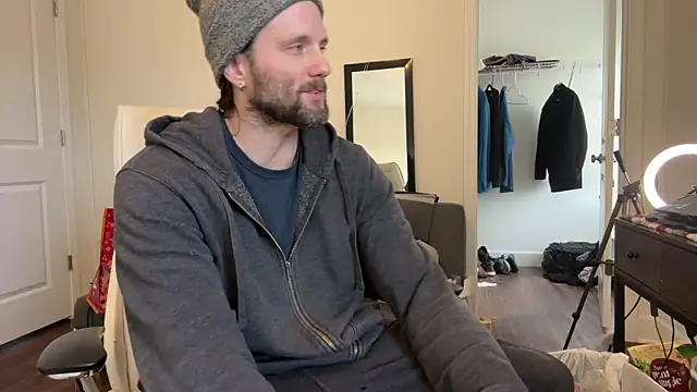 Snapshot of alexmannd chatting on January 2025 02:46:01 PM alexmannd online show from January 2025 02:46:01 PM