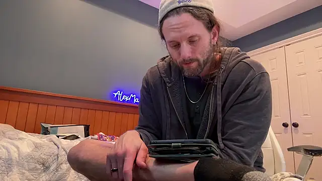 Snapshot of alexmannd chatting on February 2025 02:21:01 PM alexmannd online show from February 2025 02:21:01 PM