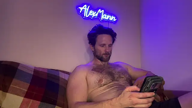 Snapshot of alexmannd chatting on November 2025 02:03:02 AM alexmannd online show from November 2025 02:03:02 AM