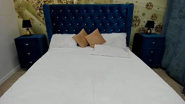 Katrina Minchels online show from October 2025 09:38:02 AM