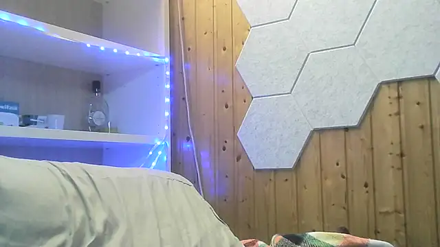 Snapshot of ItalianVinDiesel chatting on January 2025 01:24:02 PM ItalianVinDiesel online show from January 2025 01:24:02 PM