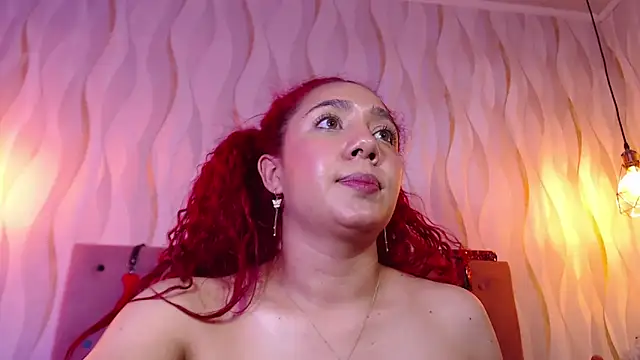 IsabelaLatina online show from February 2026 04:52:02 PM