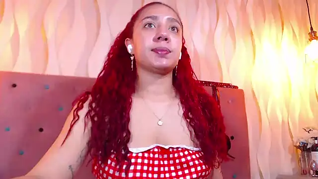 Snapshot of IsabelaLatina chatting on March 2026 05:30:01 PM IsabelaLatina online show from March 2026 05:30:01 PM