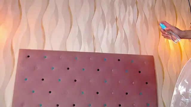 Snapshot of IsabelaLatina chatting on March 2026 02:09:01 PM IsabelaLatina online show from March 2026 02:09:01 PM