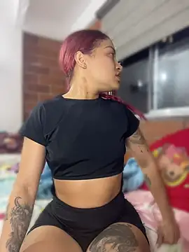 Snapshot of ari_sexy1 chatting on April 2026 03:10:02 AM ari sexy1 online show from April 2026 03:10:02 AM