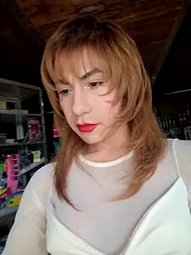 Snapshot of Evehampy chatting on April 2026 06:37:01 PM Evehampy online show from April 2026 06:37:01 PM