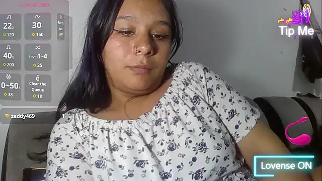 Snapshot of Charis_21 chatting on February 2026 12:39:01 AM Charis 21 online show from February 2026 12:39:01 AM