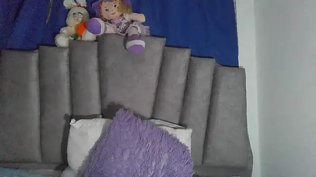 Snapshot of Charis_21 chatting on March 2026 11:21:01 PM Charis 21 online show from March 2026 11:21:01 PM