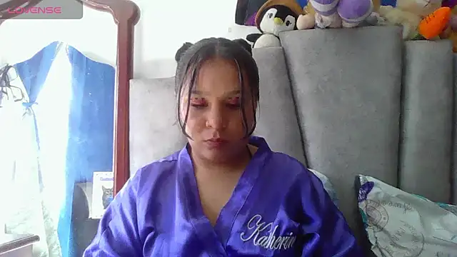 Snapshot of Charis_21 chatting on April 2026 07:33:01 PM Charis 21 online show from April 2026 07:33:01 PM