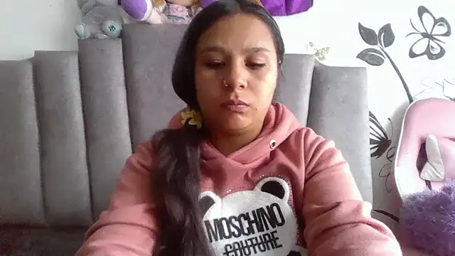 Snapshot of Charis_21 chatting on April 2026 06:47:01 PM Charis 21 online show from April 2026 06:47:01 PM