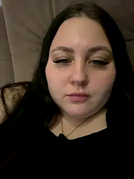 ihaveasecret  online show from October 2025 01:09:02 PM