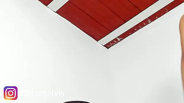 Snapshot of Kloe-squirts chatting on December 2025 02:43:02 AM Kloe-squirts online show from December 2025 02:43:02 AM