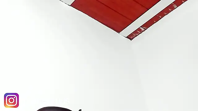 Snapshot of Kloe-squirts chatting on December 2025 03:04:01 AM Kloe-squirts online show from December 2025 03:04:01 AM