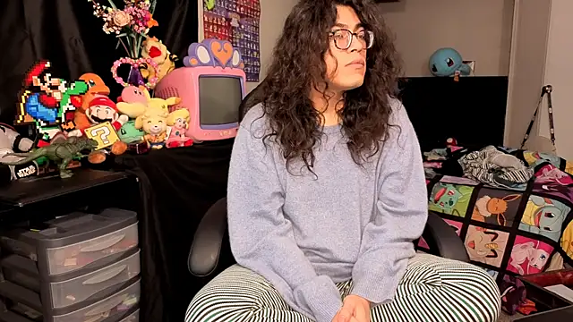 ShinyCherub online show from November 2025 11:43:02 AM