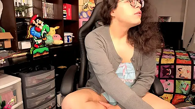 ShinyCherub online show from November 2025 11:08:02 AM