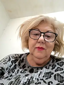 Merilulla online show from November 2025 03:12:02 PM