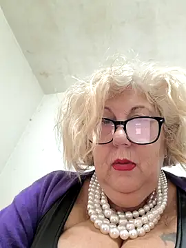 Merilulla online show from November 2025 02:40:02 PM