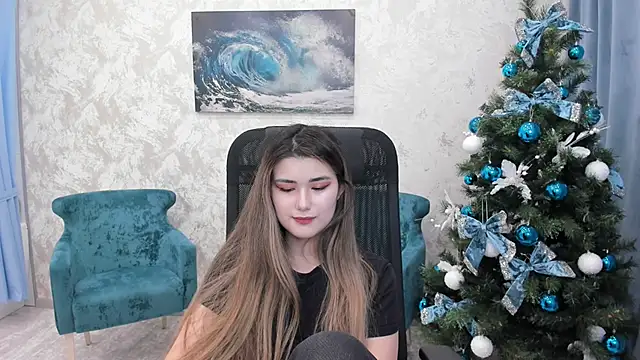 AnneTLi online show from December 2024 10:56:02 AM