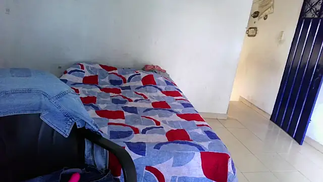 Snapshot of almaswan1 chatting on January 2025 05:19:01 PM almaswan1 online show from January 2025 05:19:01 PM