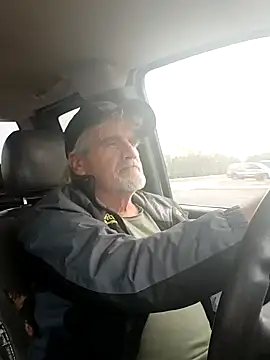 Snapshot of TTolbert chatting on January 2025 03:41:01 PM TTolbert online show from January 2025 03:41:01 PM