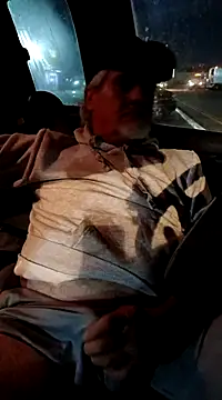 Snapshot of TTolbert chatting on January 2025 01:21:01 PM TTolbert online show from January 2025 01:21:01 PM