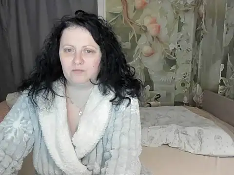 Lillian2 online show from December 2025 08:53:01 AM