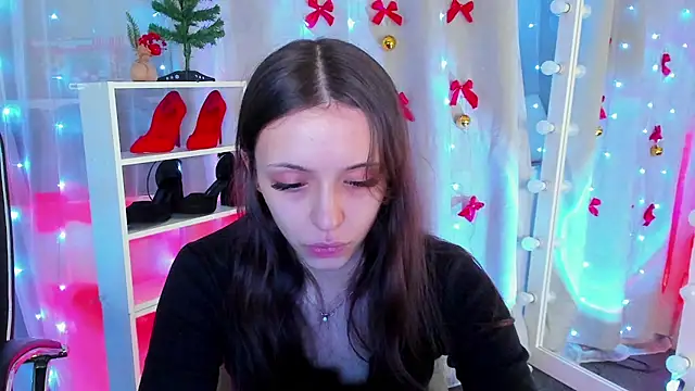 Snapshot of MipsyMipson chatting on December 2024 10:28:02 AM MipsyMipson online show from December 2024 10:28:02 AM