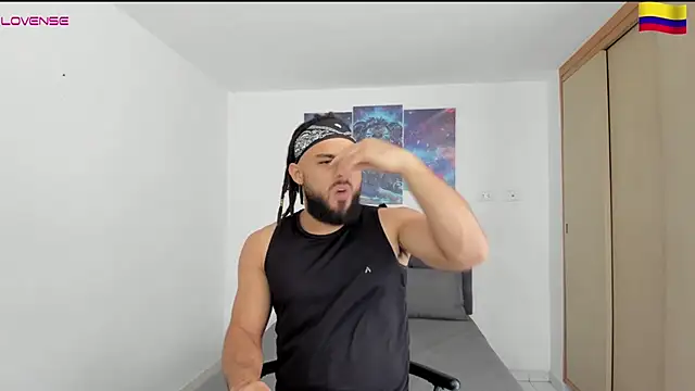 Louis marley   online show from December 2024 06:48:01 PM