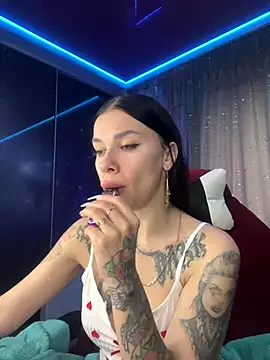 Queen of pain online show from November 2025 06:24:02 AM