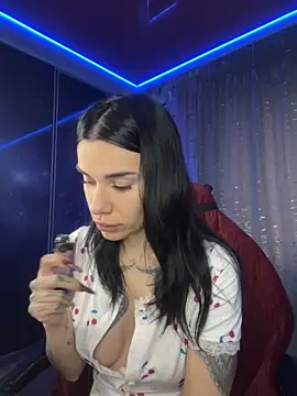 Queen of pain online show from November 2025 06:04:02 AM