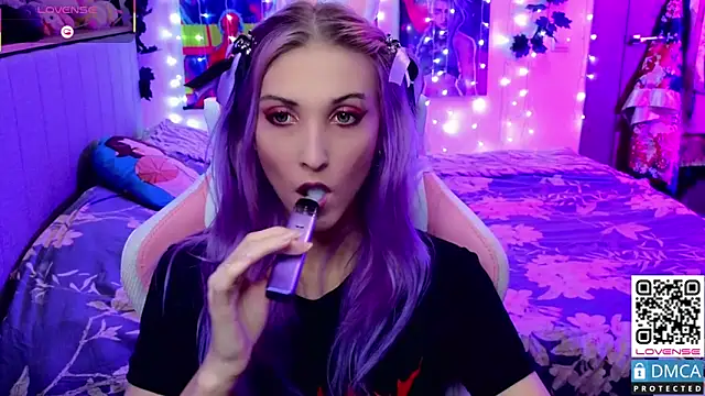 Violet Noir online show from March 2025 11:29:02 AM