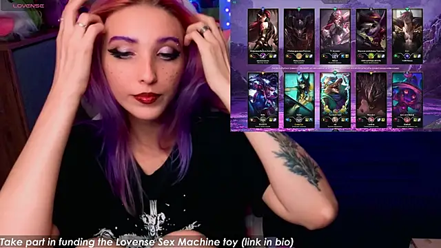 Violet Noir online show from September 2025 05:13:01 PM