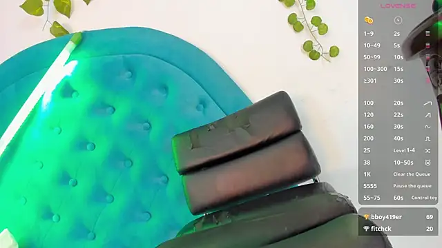 BunnyHotsx online show from December 2024 05:53:02 PM