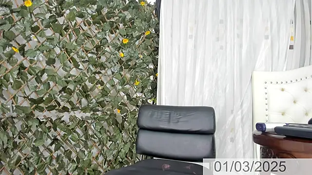 BunnyHotsx online show from March 2025 01:15:01 AM