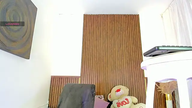 BunnyHotsx online show from September 2025 05:22:01 AM