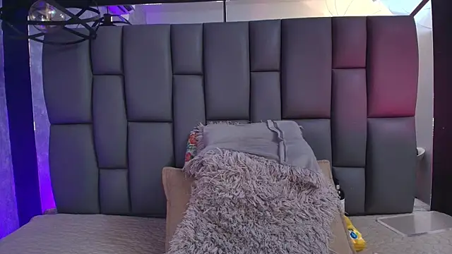  MiaBrown  online show from September 2025 12:07:01 PM