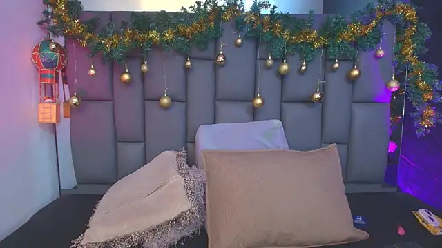  MiaBrown  online show from December 2025 12:12:02 PM