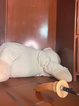 Snapshot of bella-lana2000 chatting on December 2024 09:09:02 PM bella-lana2000 online show from December 2024 09:09:02 PM