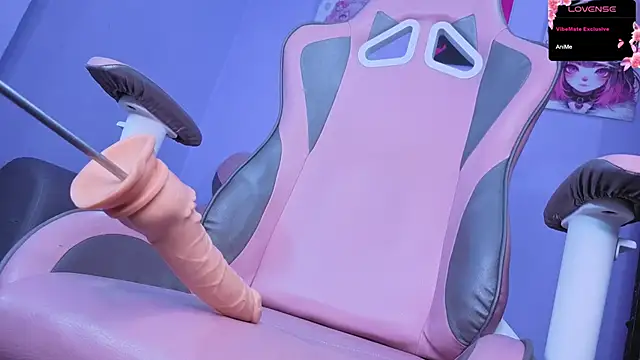 Snapshot of bella-lana2000 chatting on September 2025 02:33:01 AM bella-lana2000 online show from September 2025 02:33:01 AM