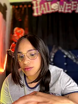 Merloth online show from October 2025 04:12:01 AM