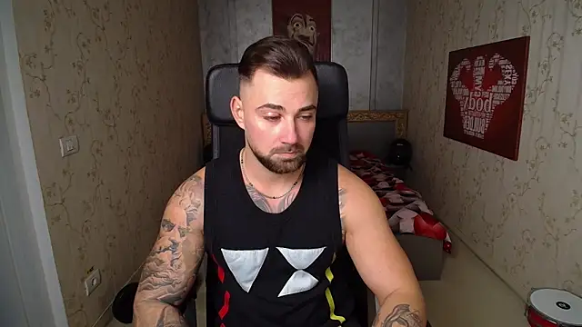 Snapshot of DuncanStone chatting on December 2024 11:29:01 AM DuncanStone online show from December 2024 11:29:01 AM