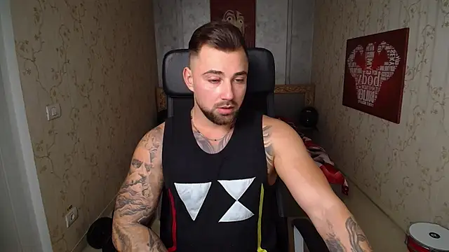 Snapshot of DuncanStone chatting on December 2024 02:35:02 PM DuncanStone online show from December 2024 02:35:02 PM