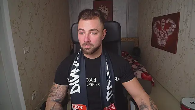 Snapshot of DuncanStone chatting on December 2024 11:54:02 AM DuncanStone online show from December 2024 11:54:02 AM