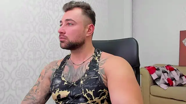 Snapshot of DuncanStone chatting on January 2025 01:38:02 PM DuncanStone online show from January 2025 01:38:02 PM