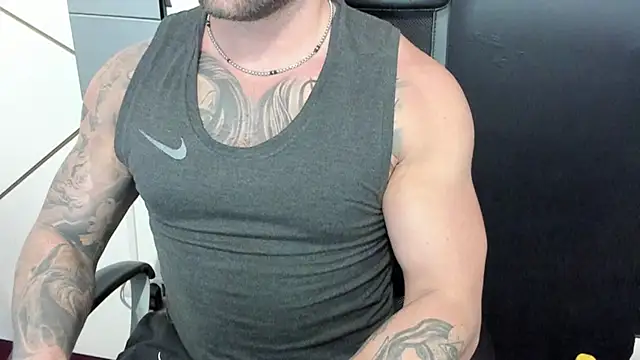 Snapshot of DuncanStone chatting on March 2025 11:08:02 AM DuncanStone online show from March 2025 11:08:02 AM