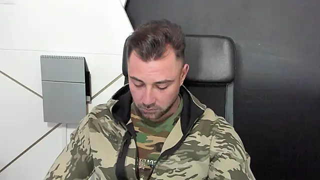 Snapshot of DuncanStone chatting on March 2025 11:16:01 AM DuncanStone online show from March 2025 11:16:01 AM