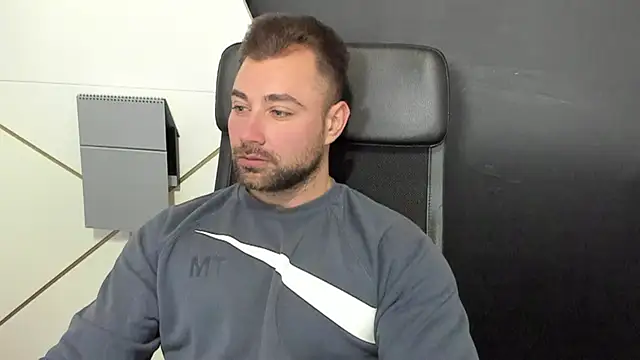 Snapshot of DuncanStone chatting on March 2025 11:05:02 AM DuncanStone online show from March 2025 11:05:02 AM